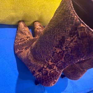 Mid Calf Citrine Snake Soft Fabric